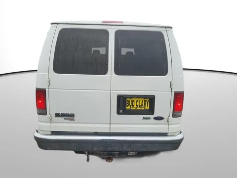 More photos of 2011 Ford E-350SD XLT at Chevrolet of Moses Lake, WA