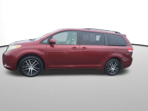Photos of 2011 Toyota Sienna LE for sale in Moses Lake, WA at Chevrolet of Moses Lake
