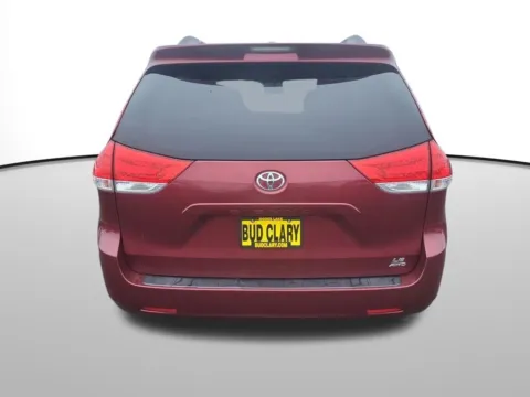 More photos of 2011 Toyota Sienna LE at Chevrolet of Moses Lake, WA