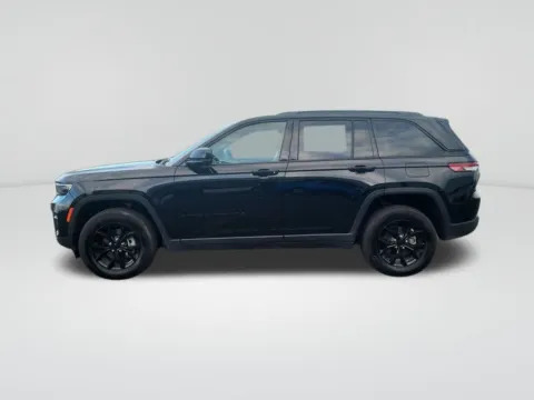 More photos of 2024 Jeep Grand Cherokee Altitude X at Bud Clary Chevrolet of Moses Lake, WA
