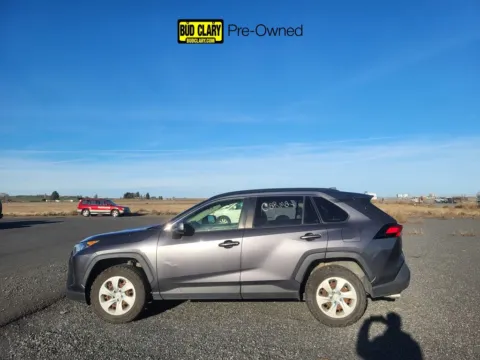 Gray 2019 Toyota RAV4 LE for sale in Moses Lake, WA