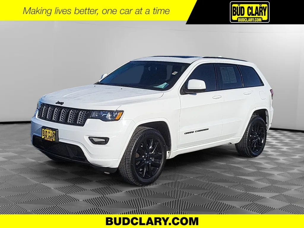 Used 2017 Jeep Grand Cherokee Altitude for sale in Moses Lake, WA