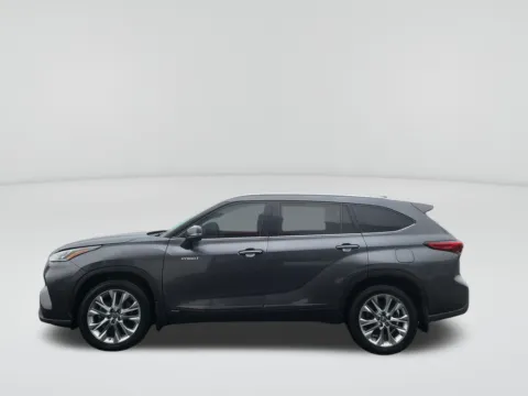 Photos of 2021 Toyota Highlander Hybrid Limited for sale in Moses Lake, WA at Bud Clary Chevrolet of Moses Lake