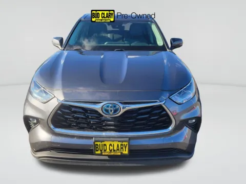 Gray 2021 Toyota Highlander Hybrid Limited for sale in Moses Lake, WA