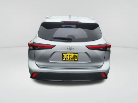 More photos of 2023 Toyota Highlander XLE at Bud Clary Chevrolet of Moses Lake, WA