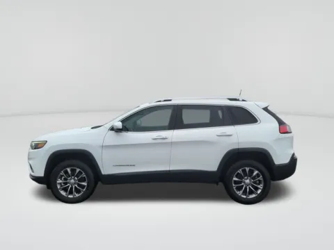 Photos of 2021 Jeep Cherokee Latitude Lux for sale in Moses Lake, WA at Bud Clary Chevrolet of Moses Lake