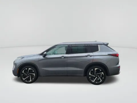 Photos of 2023 Mitsubishi Outlander SEL for sale in Moses Lake, WA at Bud Clary Chevrolet of Moses Lake