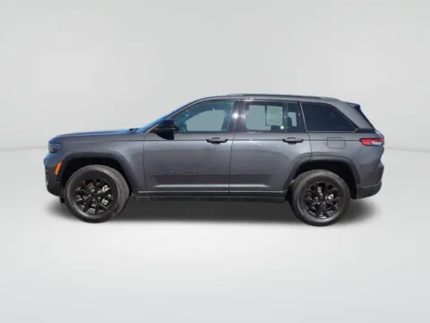 More photos of 2024 Jeep Grand Cherokee Altitude at Bud Clary Chevrolet of Moses Lake, WA