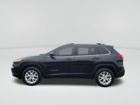 Photos of 2017 Jeep Cherokee Latitude for sale in Moses Lake, WA at Bud Clary Chevrolet of Moses Lake