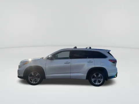 Photos of 2016 Toyota Highlander for sale in Moses Lake, WA at Bud Clary Chevrolet of Moses Lake