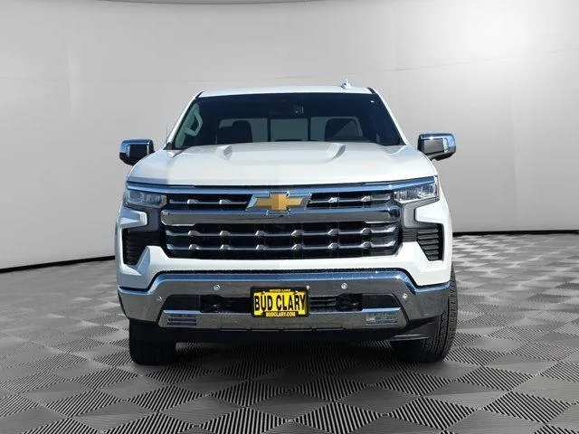 2025 Chevrolet Silverado 1500 LTZ - Photo 8