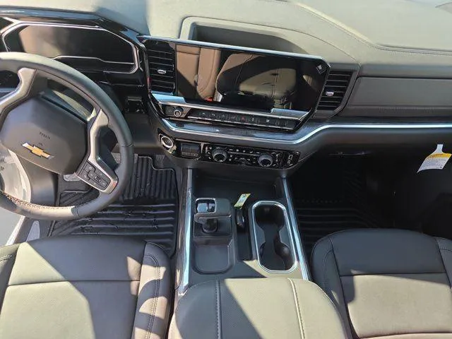 2025 Chevrolet Silverado 1500 LTZ - Photo 11