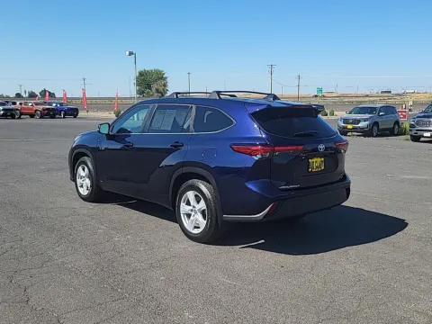 Another view of 2023 Toyota Highlander Hybrid LE for sale in Moses Lake, WA at Chevrolet of Moses Lake
