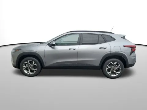 Photos of 2025 Chevrolet Trax LT for sale in Moses Lake, WA at Chevrolet of Moses Lake