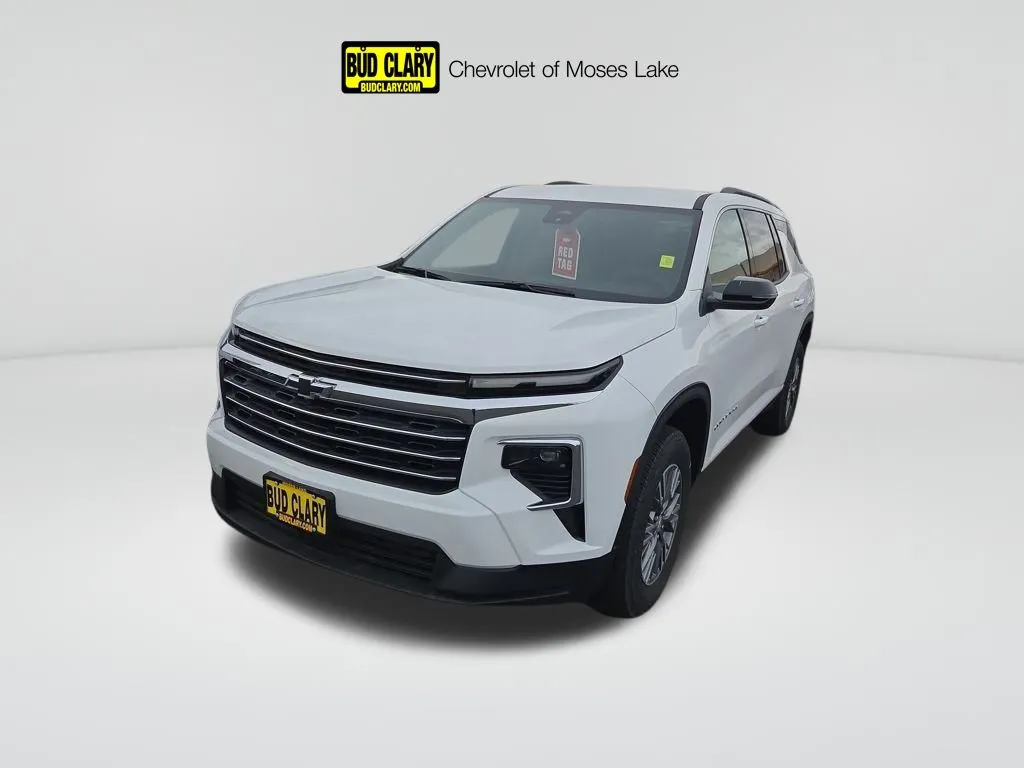 White 2025 Chevrolet Traverse LT for sale in Moses Lake, WA