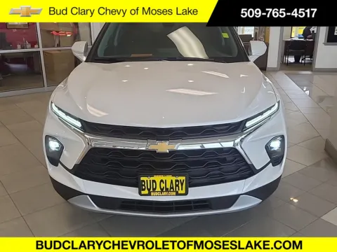 Gray 2025 Chevrolet Trax LT for sale in Moses Lake, WA