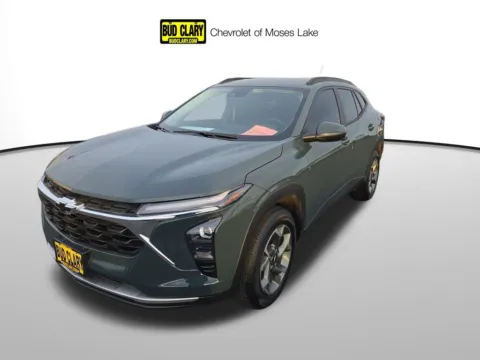 Gray 2025 Chevrolet Trax LT for sale in Moses Lake, WA