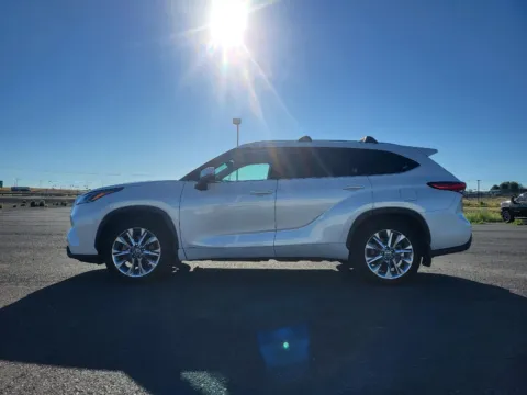 Photos of 2023 Toyota Highlander Hybrid Limited for sale in Moses Lake, WA at Chevrolet of Moses Lake