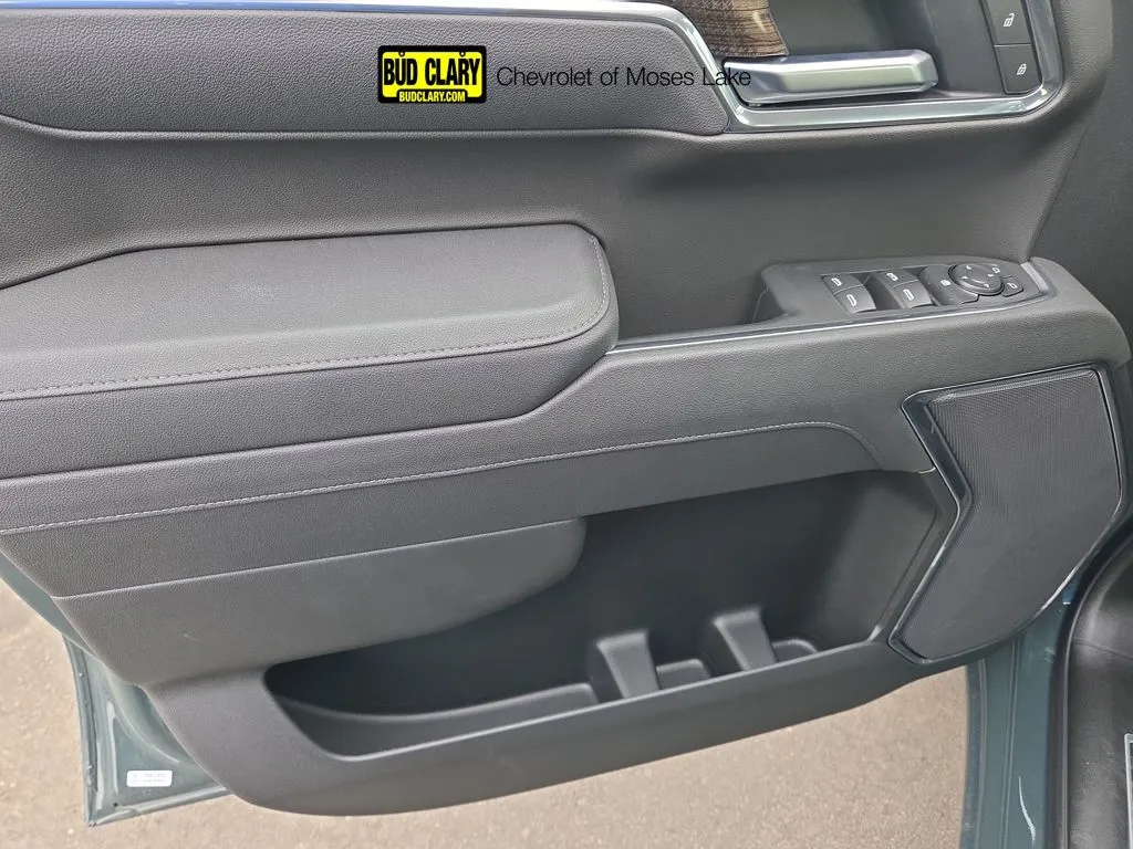 Gray 2025 Chevrolet Silverado 1500 LT for sale in Moses Lake, WA