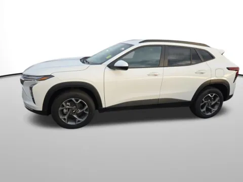 Photos of 2025 Chevrolet Trax LT for sale in Moses Lake, WA at Chevrolet of Moses Lake