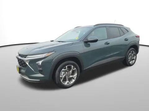 Photos of 2025 Chevrolet Trax LT for sale in Moses Lake, WA at Chevrolet of Moses Lake