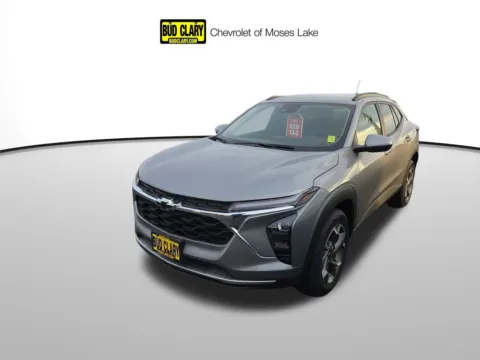Gray 2025 Chevrolet Trax LT for sale in Moses Lake, WA