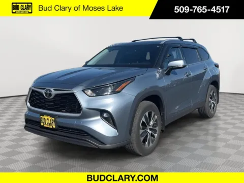 Silver 2022 Toyota Highlander XLE for sale in Moses Lake, WA