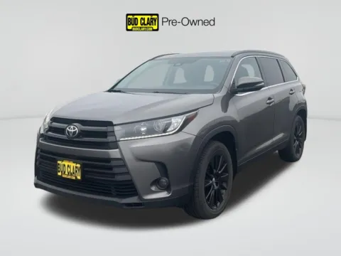 Gray 2019 Toyota Highlander SE for sale in Moses Lake, WA