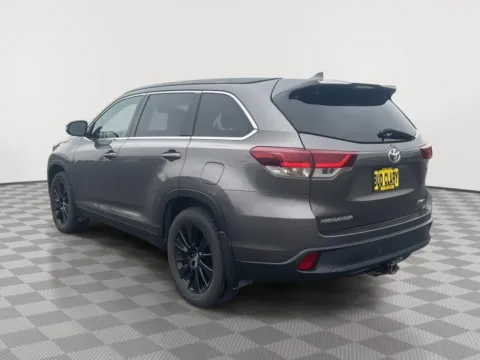 Another view of 2019 Toyota Highlander SE for sale in Moses Lake, WA at Chevrolet of Moses Lake