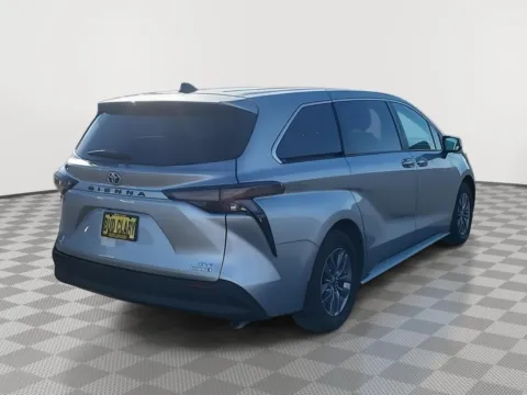 More photos of 2023 Toyota Sienna XLE 7-Passenger at Chevrolet of Moses Lake, WA
