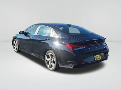 Another view of 2022 Hyundai Elantra Limited for sale in Moses Lake, WA at Chevrolet of Moses Lake