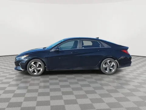 Photos of 2022 Hyundai Elantra Limited for sale in Moses Lake, WA at Chevrolet of Moses Lake