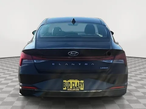 More photos of 2022 Hyundai Elantra Limited at Chevrolet of Moses Lake, WA