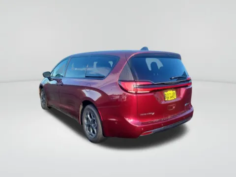 Another view of 2023 Chrysler Pacifica Hybrid Limited for sale in Moses Lake, WA at Chevrolet of Moses Lake