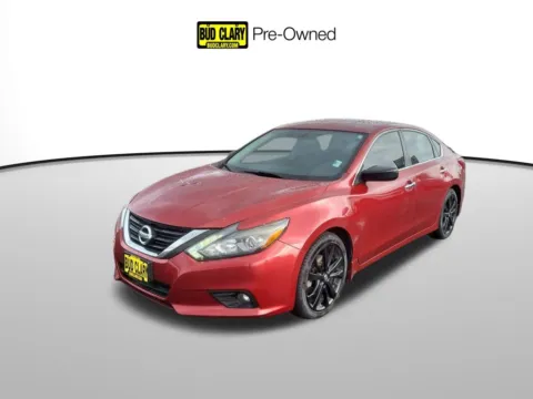 Red 2017 Nissan Altima 2.5 SR for sale in Moses Lake, WA