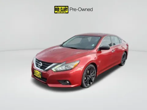 Red 2017 Nissan Altima 2.5 SR for sale in Moses Lake, WA