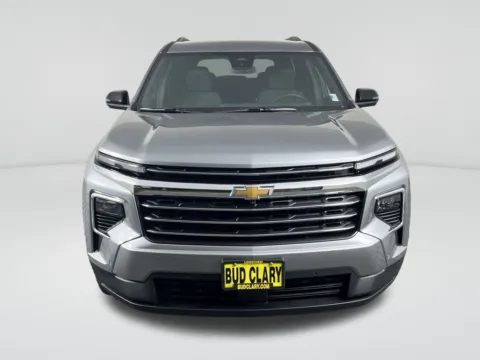 Photos of 2025 Chevrolet Traverse LT for sale in Moses Lake, WA at Chevrolet of Moses Lake