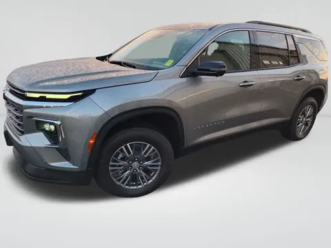 Photos of 2025 Chevrolet Traverse LT for sale in Moses Lake, WA at Chevrolet of Moses Lake