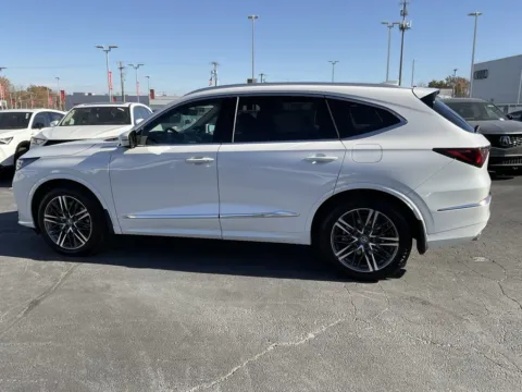 More photos of 2025 Acura MDX w/Advance Package at Jay Wolfe Acura, MO