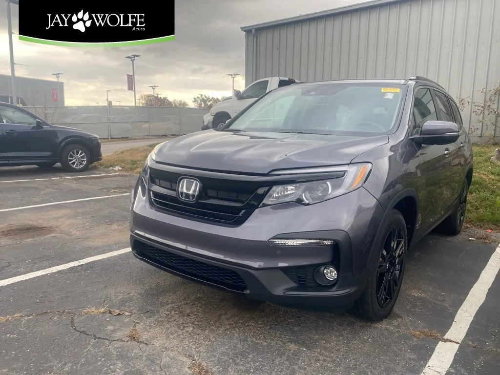 Gray 2022 Honda Pilot Special Edition for sale in Kansas City, MO
