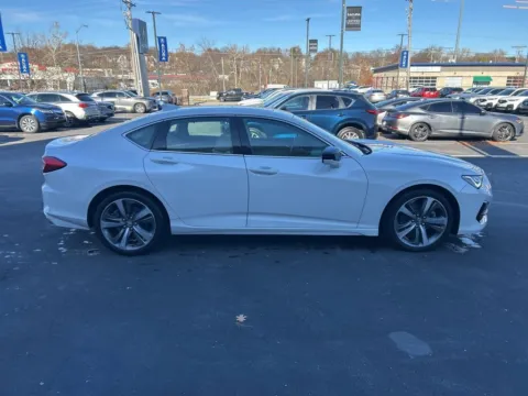 More photos of 2022 Acura TLX w/Advance Package at Jay Wolfe Acura, MO
