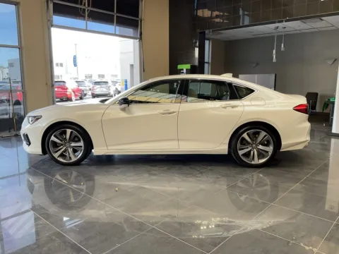 More photos of 2022 Acura TLX w/Advance Package at Jay Wolfe Acura, MO