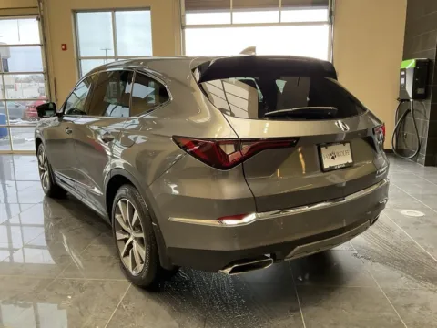More photos of 2025 Acura MDX w/Technology Package at Jay Wolfe Acura, MO