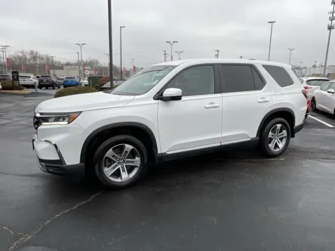 Another view of 2025 Honda Pilot EX-L for sale in Kansas City, MO at Jay Wolfe Acura
