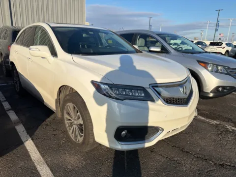Photos of 2017 Acura RDX w/Advance Pkg for sale in Kansas City, MO at Jay Wolfe Acura