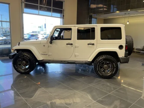 More photos of 2015 Jeep Wrangler Unlimited Sahara at Jay Wolfe Acura, MO