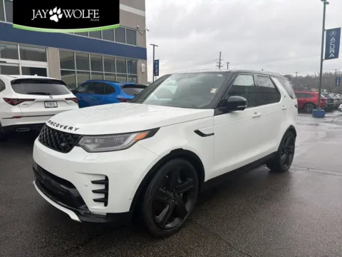White 2023 Land Rover Discovery S R-Dynamic for sale in Kansas City, MO