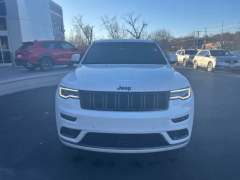 Photos of 2018 Jeep Grand Cherokee High Altitude for sale in Kansas City, MO at Jay Wolfe Acura