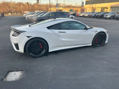 More photos of 2017 Acura NSX at Jay Wolfe Acura, MO