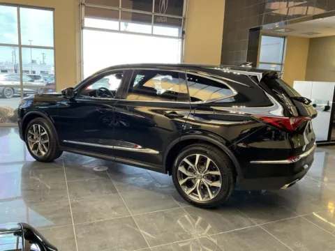 More photos of 2023 Acura MDX w/Technology Package at Jay Wolfe Acura, MO